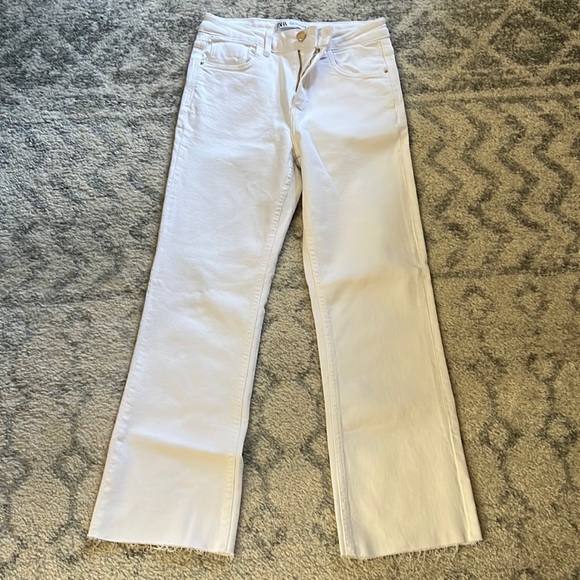 Zara White Jeans - Picture 1 of 3